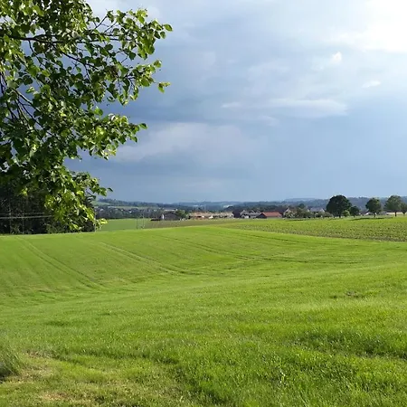Am Dreiseithof Apartmán *